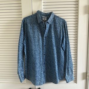 Casual Men’s Button-Downs